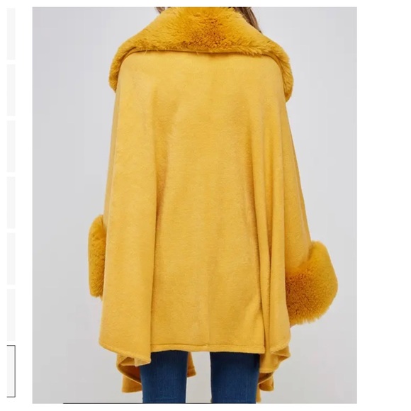 44 Absolutely Beautiful Unique Faux Fur Trin Cape Jacket Shawl - Picture 5 of 8